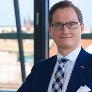 Vláda má fakticky dobré výsledky, říká poradce premiéra Fialy