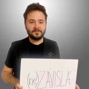 Skončil jsem na antidepresivech, přiznal návrhář Vondráčkové