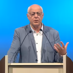 Vítězslav Vurst • Když vášně vytlačí pokoj (nebo pokoj utlumí vášně)