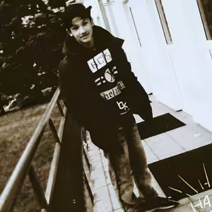 Y.€ - Doba (Alone)