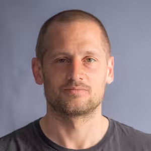 Splitboarding je pre snowboardistov, ktorým sa nechce šliapať na snežniciach – miniséria o obskúrnych možnostiach pohybu na snehu