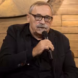 Prečo tak radi čítame krimi, krvavé trilery a strašidelné horory? Prezradí psychológ Anton Heretik