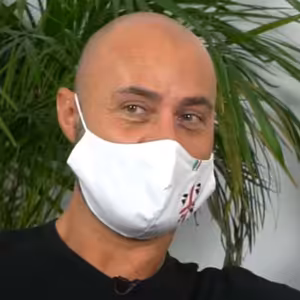 O 9 idú do práce, o 10 sú na káve a o 11 majú aperitív. Sám neviem, kedy Taliani pracujú