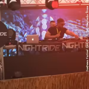 MAGICFOOTSTEPS - CAFEDELMAARO@SunDance Festival 2019