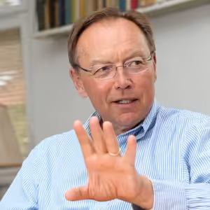 IGOR LUKEŠ: "Politická kultura klesá a o demokracii je třeba bojovat!"