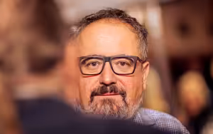 120 MINÚT S HUDBOU NÁŠHO HOSŤA: TOMÁŠ KARPEL