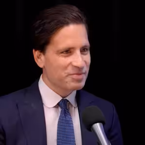 Česko je ideologičtější, než v době studené války. Nákupem ropy z Ruska stále Putinovu agresi platíme, říká Kovanda