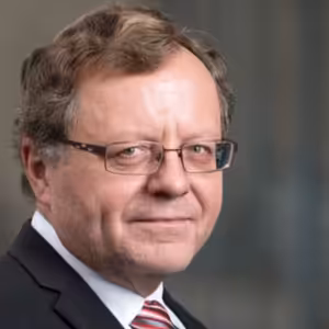 Problém je v řízení našeho státu. Tam je ten problém! Říká šéf NKÚ Miloslav Kala