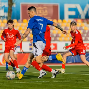 Charitatívne futbalové derby gymnázií s Marekom Hamšíkom