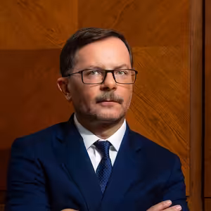 Viceguvernér ČNB Jan Frait: Koruna je možná trochu slabší, než bych osobně preferoval, je ale relativně stabilní