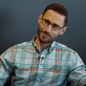 Tomáš Török - Bizbuilders: Prečo a ako si budovať strategickú konkurenčnú výhodu nielen v e-commerce