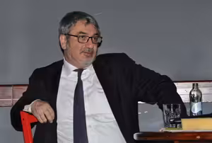 Etnolog a antropolog Giuseppe Maiello: Starobylé slavnosti, které dávají definitivní tečku za zimním obdobím, a ke kterým řadíme i tzv. pálení čarodějnic, mají pradávné kořeny v době před počátkem civilizací.