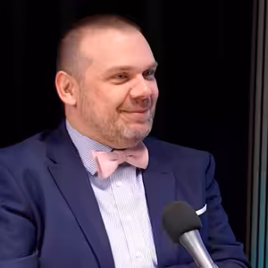 Platy jako v Německu budou, když to říká premiér. Získat 30 procent ve volbách je reálné, říká ministr Baxa