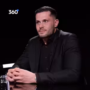 R. Glück: "Urobiť vyhlásenie o odmietnutí bojovať so zbraňou v ruke bola chyba"