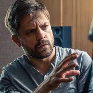 Herec Jirka Mádl by ako otec na materskej vraj obstál