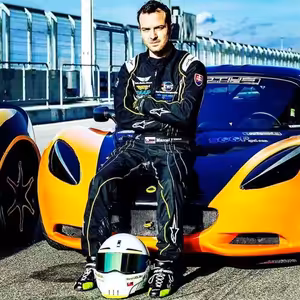 Rozhovor s pretekárom a milovníkom rýchlych "strojov" Marcelom Liedlom