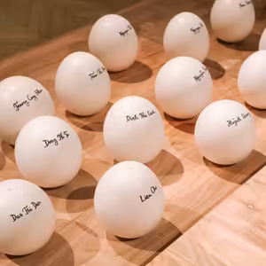 Oči dokorán pre Land Records