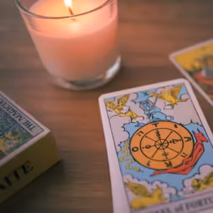 Proč kartářky nefungují?