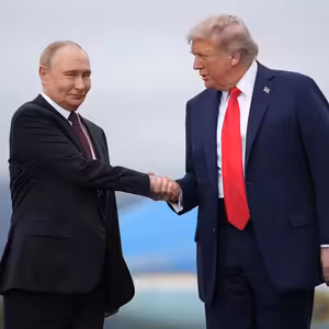 Rusové z konfliktu na Blízkém východě těží ekonomicky i diplomaticky. Ukrajinu čeká těžký rok