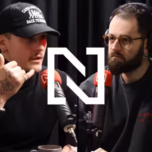 Tátu jsem odstřihl, s mámou máme jasné hranice. Patrik Buday o životě v rodině alkoholičky a gamblera