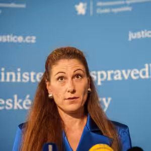 Decroix soupeří s bitcoiny, hnutím STAN i s Blažkem. Může vystoupat až do čela ODS?