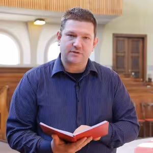 Čo povieš synovi, kto je?