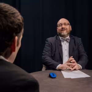 Andrej Žiarovský: Telefonát Trump-Putin, prímerie-neprímerie a európske zbrojenie