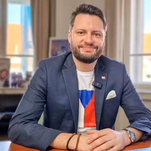 Další privatizace? Fiala chce rozprodávat státní majetek. Rakušan a jeho lži. | Čau Praho! #80