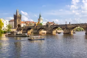 22. června - Den, kdy byl dostavěn Karlův most