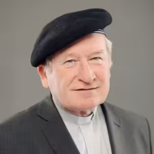 👉 Knižný tip Postoja: "Boh sa neunaví odpúšťaním" / Rozhovor s teológom Ladislavom Csontosom, SJ