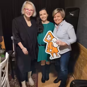 Kateřina Karolová: spisovatelka, dětská lékařka a maminka 3 kluků, povídání o mateřství. O tom, že to někdy není vůbec jednoduché, o rozčarování po prvním porodu, proč jako rodina nejezdí na dovolenou