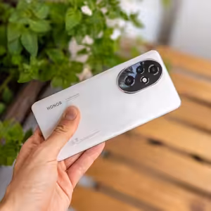 Nový Honor 200 Pro chce být portrétní král