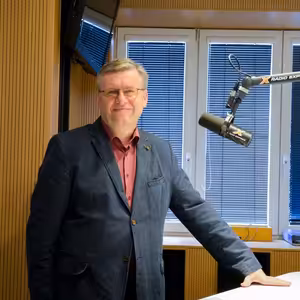 Vladimír Burjan - V lepších školách by malo byť 12 ročné povinné vzdelávanie