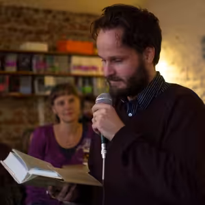 Dopplerův efekt - Stručné úvahy o Miroslavu Holubovi