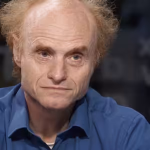 Flegr: Koronavirus mutuje, teď přijdou zlejší varianty. Na podzim to může být malér