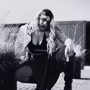 Drag queen, co má penis stažený jak krovky berušky - Finiji DarkAngel ■ Epizoda 6 ■ GAY GUYS PODCAST