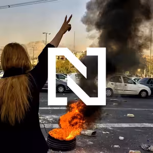 Íránci a Íránky se odmítají vzdát