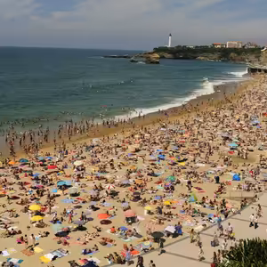 Milujete koupání v moři? Dvě třetiny lidí se přiznalo, že do něj močí