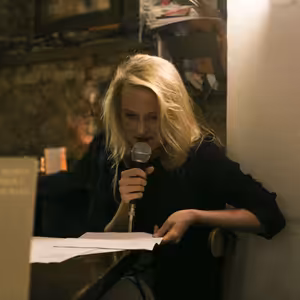 Alžběta Luňáčková & Bernardeta Babáková, uvádí Jonáš Hájek