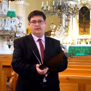 Rešpektuj a ucti si šediny starších a milosť Krista