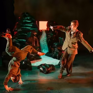 Filip Zahradnický and Clémence de Felice: How to attract children attention in contemporary circus?