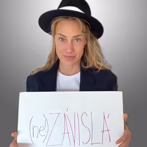 Cítila jsem se mámou přehlížená, říká Aneta Krejčíková o traumatu. Promluvila o rodinném prokletí