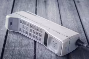 3. prosince: Den, kdy byla poslána první SMS