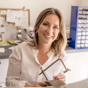 Designérka šperků Věra Nováková