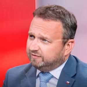 Marian Jurečka (KDU-ČSL): O dávky přijdou ti s více nemovitostmi, auty a miliony na účtech | 29. 4. 2025