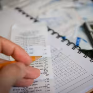 Většina lidí vyhazuje peníze oknem aneb které spotřebiče berou elektriku i vypnuté