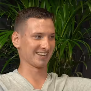 Vie prvý o lacných letoch. Otváranie krajín je o politike a lobingu, nie o počte nakazených