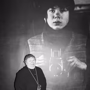 Poslat Ještě nejsem, kým chci být na Oscary je dobré rozhodnutí. Má šanci zaujmout formou i příběhem Jarcovjákové jako umělkyně i ženy