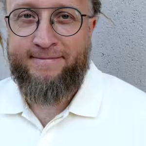 Vaření ze základních surovin je to nezdravější, říká Tomáš Popp