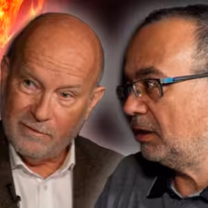 Romancov vs. Káčer: Že je Fico americká kur*a mu treba pripomínať častejšie!
